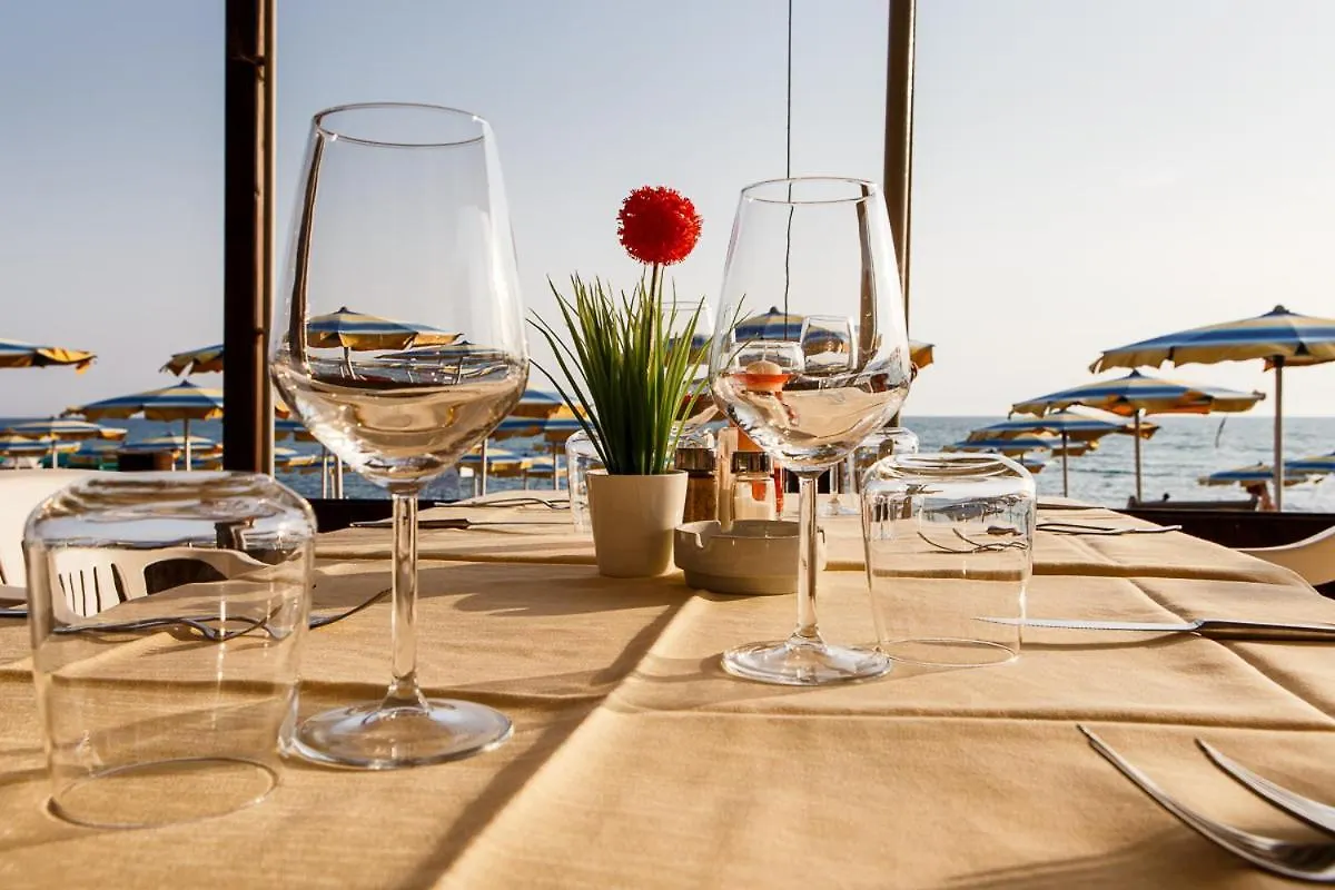 Hotel Ristorante Il Gabbiano Cecina  Italy
