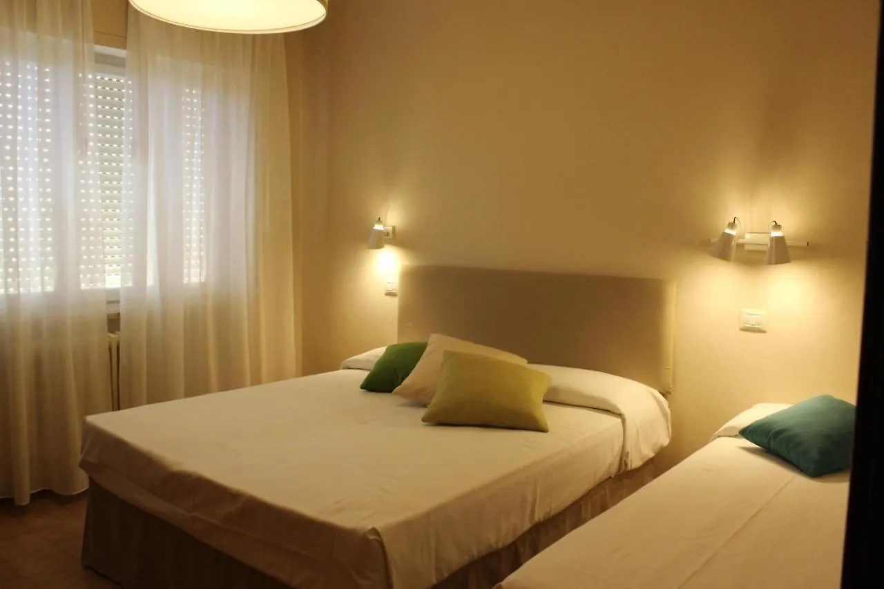Hotel Ristorante Il Gabbiano Cecina  3*, Cecina (Livorno) Italy