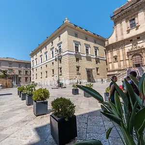 Bellini 5 , Palermo Italy